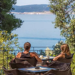 Couette-café Saint Alliance, Crikvenica