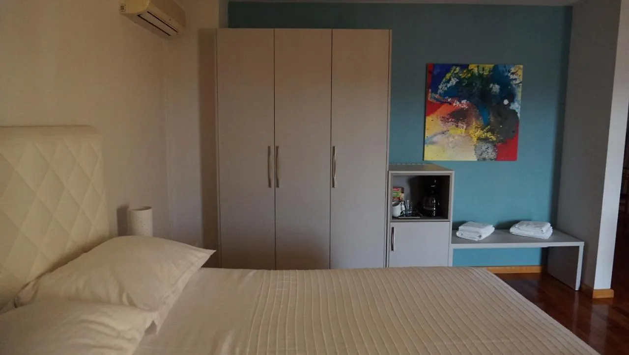 Villa Mirela Vrbnik 4*,  Κροατία
